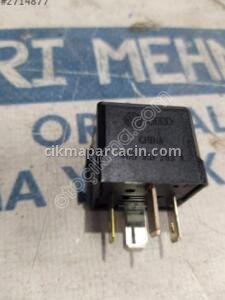 ÇIKMA VW AUDİ 645 KONTAK RÖLESİ 4H0951253A - Konya Çıkma Parça