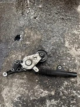 Volkswagen Bora Triger Rulmanı çıkma parça - SARI MEHMET OTO YEDEK PARÇA Konya