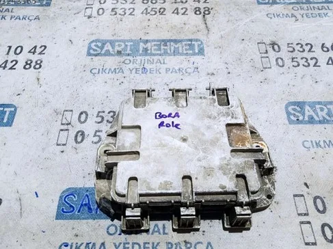 Volkswagen Bora Sigorta Kutusu çıkma parça - SARI MEHMET OTO YEDEK PARÇA Konya