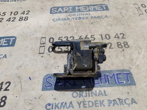 Volkswagen Bora Kapı Menteşesi çıkma parça - SARI MEHMET OTO YEDEK PARÇA Konya