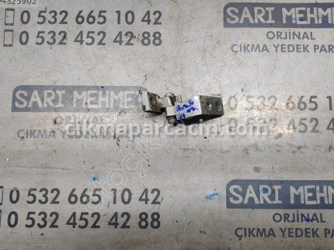 Volkswagen Bora Kapı Menteşesi çıkma parça