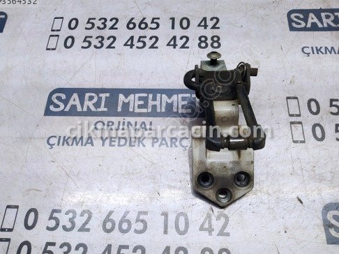 Volkswagen Caddy Bagaj Menteşesi çıkma parça