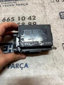 ÇIKMA VW CC 3C0 905 843 R 3C0905843R KONTAK YUVASI – Konya Çıkma Parça