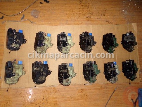 Volkswagen Polo Kapı Kilidi çıkma parça
