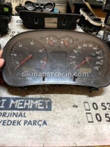 ÇIKMA VW GOLF 4 BORA 1J0 920 800E 1J0920800E KİLOMETRE SAATİ – Konya Çıkma Parça