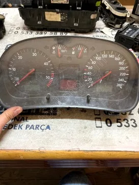ÇIKMA VW GOLF 4 BORA 1J0920 826C 1J0920826C KİLOMETRE SAATİ - Konya Çıkma Parça