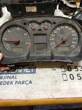 ÇIKMA VW GOLF 4 BORA 1J0920 926C 1J0920926C KİLOMETRE SAATİ - Konya Çıkma Parça