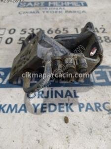 ÇIKMA VW GOLF 4 BORA SAĞ ÖN KAPI ALT MENTEŞESİ – Konya Çıkma Parça