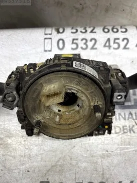 Volkswagen Golf Direksiyon Sargısı çıkma parça - SARI MEHMET OTO YEDEK PARÇA Konya