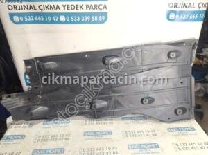 ÇIKMA VW GOLF 7 ALT TABAN KAPLAMA SAĞ 5Q0825202L – Konya Çıkma Parça