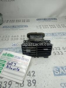 ÇIKMA VW GOLF 7 ARKA ORTA HAVALANDIRMA IZGARASI – Konya Çıkma Parça | OEM ZSB5GO819203