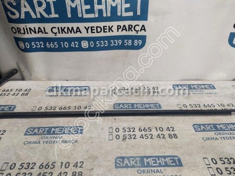 Volkswagen Golf Kapı Bandı & Çıtası çıkma parça