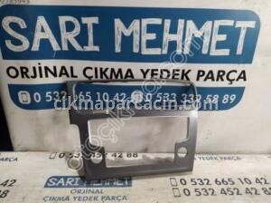 ÇIKMA VW GOLF 7 TEYP ÇERÇEVESİ 5G1819743 – Konya Çıkma Parça