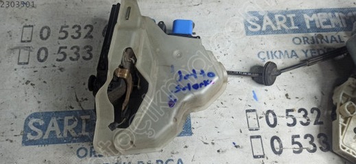 Volkswagen Jetta Kapı Kilidi çıkma parça