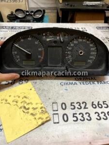 ÇIKMA VW PASSAT B5 3B0 919 880 AX 3B0919880AX KİLOMETRE SAATİ – Konya Çıkma Parça