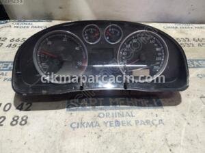 ÇIKMA VW PASSAT B5.5 KİLOMETRE GÖSTERGE SAATİ 3B0920827 A - Konya Çıkma Parça