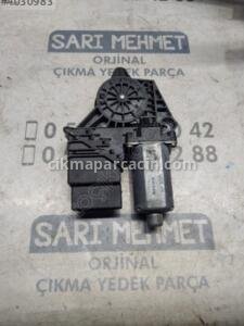 ÇIKMA VW PASSAT B5.5 SAĞ ARKA CAM MOTORU 105407-301 - Konya Çıkma Parça OEM 1054