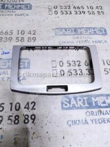 ÇIKMA VW PASSAT B7 CC TEYP ÇERÇEVESİ 3AA858069H – Konya Çıkma Parça