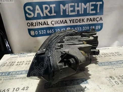 Volkswagen Passat Sağ Ön Far çıkma parça - SARI MEHMET OTO YEDEK PARÇA Konya
