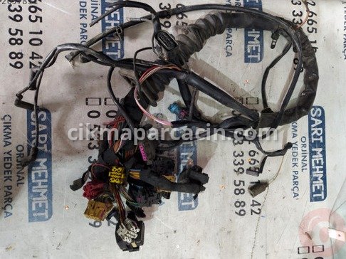 Volkswagen Passat Elektrik Tesisatı çıkma parça