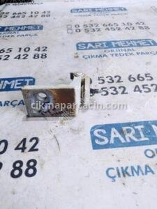 ÇIKMA VW POLO CLASSİC ESKİ CADDY SAĞ ÖN KAPI ÜST MENTEŞE – Konya Çıkma Parça