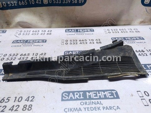 Volkswagen Polo Ön Cam Izgarası çıkma parça