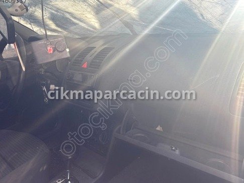 Volkswagen Polo Göğüs çıkma parça