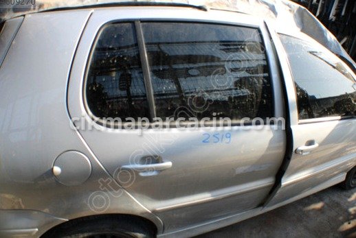 Volkswagen Polo Sağ Arka Kapı çıkma parça