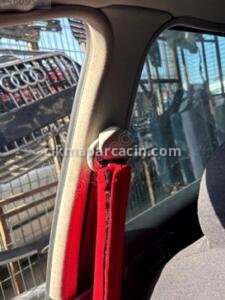ÇIKMA VW POLO HB SAĞ ORTA DİREK KAPLAMASI ÜST İÇ TRİM – Konya Çıkma Parça