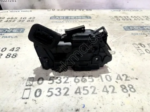 Volkswagen Polo Kapı Kilidi çıkma parça - SARI MEHMET OTO YEDEK PARÇA Konya
