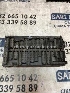ÇIKMA VW TRANSPORTER T4 357 937 039 357937039 SİGORTA KUTUSU – Konya Çıkma Parça OEM 357937039