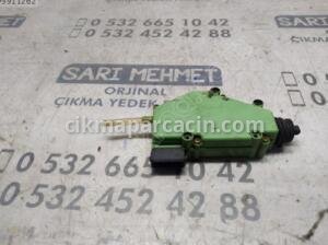 ÇIKMA VW TRANSPORTER T4 MERKEZİ KİLİT MOTORU – Konya Çıkma Parça OEM 701959781
