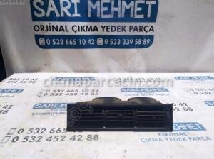 ÇIKMA VW TRANSPORTER T4 ORTA HAVALANDIRMA IZGARASI – Konya Çıkma Parça
