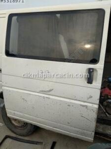 ÇIKMA VW TRANSPORTER T4 SAĞ SÜRGÜLÜ KAPI 1717 – Konya Çıkma Parça