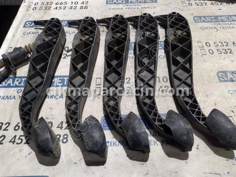Volkswagen Transporter Pedal çıkma parça
