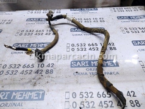 Volkswagen Transporter Akü çıkma parça