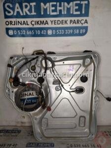 ÇIKMA VW TRANSPORTER T5 SAĞ ÖN KAPI CAM KRİKOSU – Konya Çıkma Parça