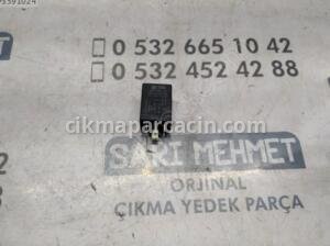 ÇIKMA VW TRANSPORTER T5 T6 RADYO ALICI VERİCİ RÖLESİ 3B0035731 – Konya Çıkma Parça