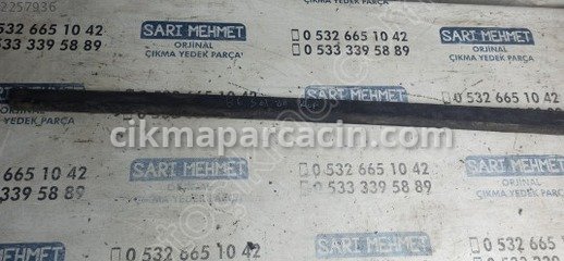 Volkswagen Passat Kapı Bandı & Çıtası çıkma parça