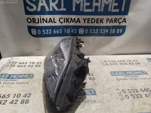 Opel Astra Sağ Ön Far çıkma parça - SARI MEHMET OTO YEDEK PARÇA Konya