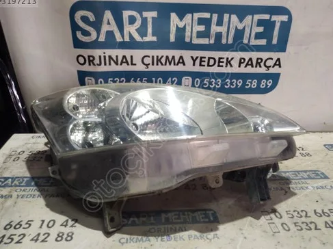 Peugeot Partner Sağ Ön Far çıkma parça - SARI MEHMET OTO YEDEK PARÇA Konya