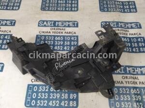 ÇIKMA YAN SANAYİ RENAULT FLUENCE SAĞ FAR ALT BRAKETİ – Konya Çıkma Parça