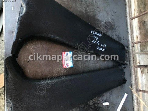 Citroen Xsara İç Direk Bakaliti çıkma parça