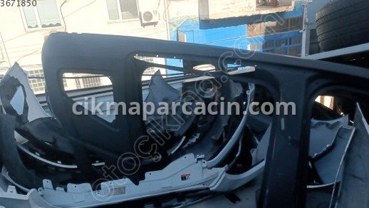 Suzuki SX4 Sol Yan Panel çıkma parça