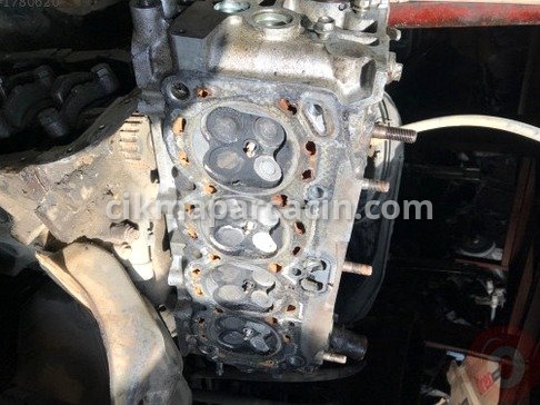 Toyota Corolla Silindir Kapağı çıkma parça