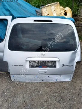 Citroen Berlingo Bagaj Kapağı çıkma parça - Karma Oto Çıkma Trabzon