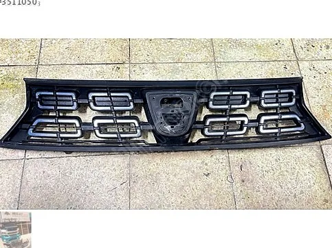 Dacıa Duster Ön Panjur Kamera Delikli Astarlı 2017- 623103440R - Çıkma İzmir