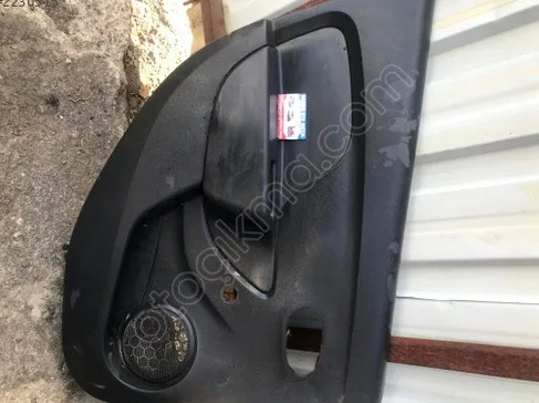 Dacia Sandero Kapı Döşemesi çıkma parça - Karma Oto Çıkma Trabzon