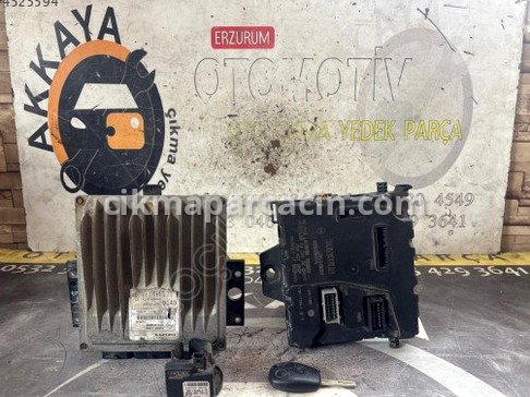 Renault Kangoo Motor Beyni çıkma parça