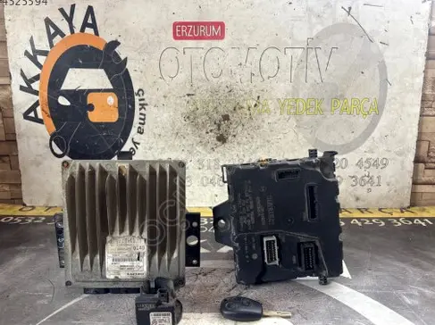 Renault Kangoo Motor Beyni çıkma parça - AKKAYA ÇIKMA PARÇA Erzurum